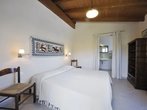Guest bedroom